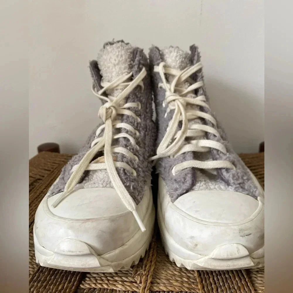 Converse Run Star Hike Sherpa Sneakers Women’s 9.5 Chuck Taylor Shoes Platform